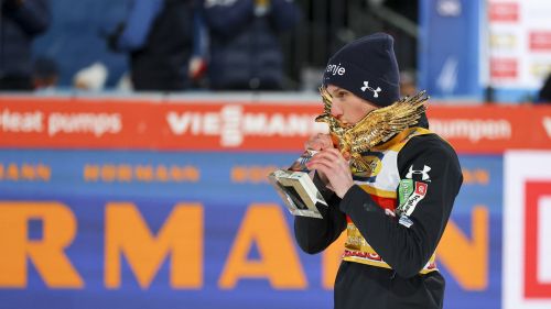 Tournée dei quattro trampolini: il nome Prevc torna a brillare nell’albo d’oro, Domen porta la Slovenia al terzo successo