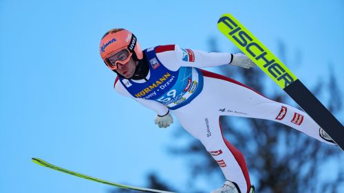 I tre tenori fanno impazzire Innsbruck: Kraft batte Hoerl e Tschofenig in una Tournée dei 4 trampolini sempre più austriaca