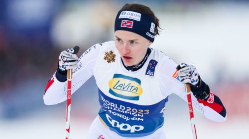 Gyda Westvold Hansen cala il tris iridato, la norvegese è oro nella Gundersen di Trondheim davanti ad Hagen