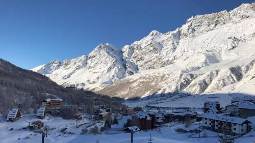 Cervinia da gioved&igrave; apriranno ulteriori piste e impianti.