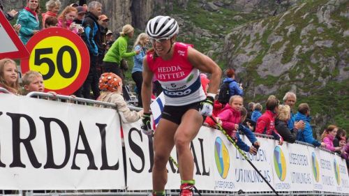 Charlotte Kalla sfavillante nella Lysebotn Opp. Fra gli uomini trionfa Holund