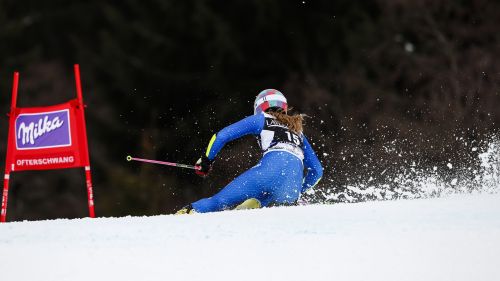 Goggia, Brignone and Bassino slowed down by snow on the Cerro Castor, now they start to accelerate with the giant