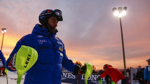 Sprained right knee and left shoulder bruise for Stefano Gross