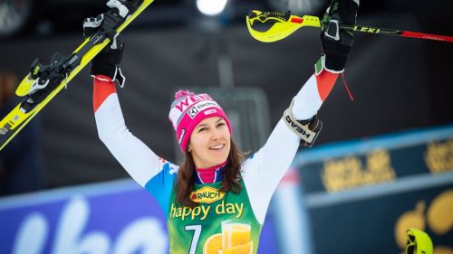 Wendy Holdener is confirmed as a champion of the world of combined. Sixth Federica Brignone