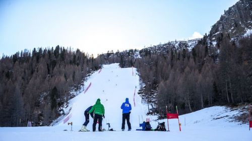 Italy and France for women's speed in training at Passo San Pellegrino