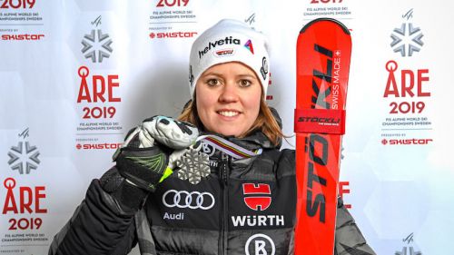 Confirm the Women's World Cup races in Spindleruv Mlyn. Viktoria Rebensburg skips Rosa Khutor