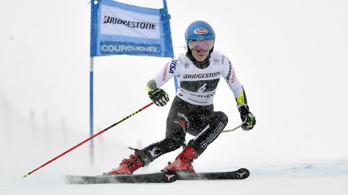 Mikaela Shiffrin triumphs in the minigigant of Courchevel, the fourth Federica Brignone