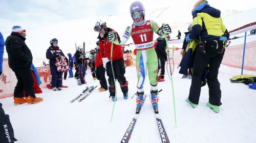 First female descent of Lake Louise LIVE! Starting list and blue in the race