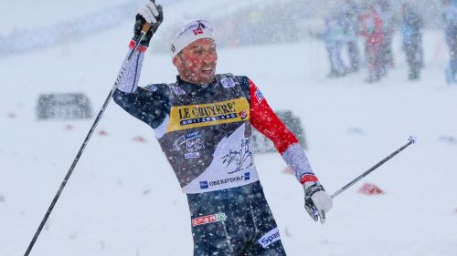 Norvegia cannibale anche al maschile: tripletta nello skiathlon di Lahti, con Iversen vincitore