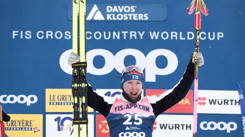 Doppietta finnica nella 10 km TC di Falun: Niskanen trionfa davanti a Matintalo. Sfera di cristallo nelle mani di Diggins