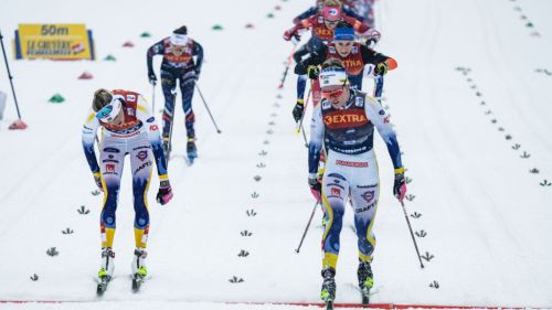 Erik Valnes e Linn Svahn trionfano nella sprint TC, per due triplette...scandinave. Delude Chicco Pellegrino