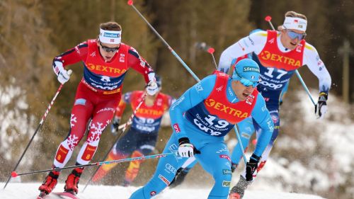 Lampo di Schumacher nella prima storica heat mass start 5 km TL di Dobbiaco. Pellegrino tallona Klaebo