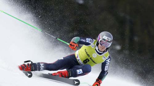 Shiffrin sfrutta benissimo il n° 1 e CAMBIA FOTO