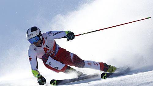 In Kirchberg a male giant of the highest level: after the first he commands Austria