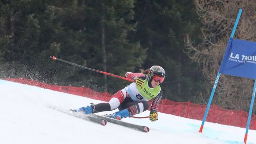E' tris negli Assoluti di slalom per