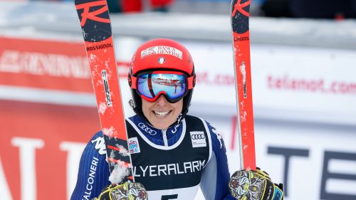 Bassino opens the giant of Lienz; bib number 6 for Brignone, preceded by Shiffrin and Worley