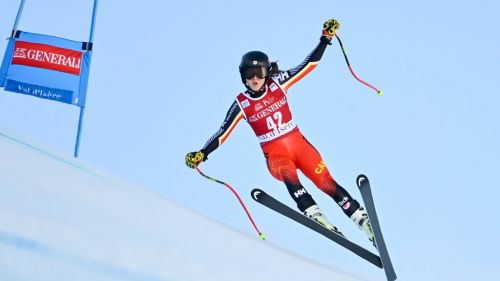 Candace Crawford also beats Alice Robinson in the super-g of Coronet Peak, double for Feasey on Adam Zampa