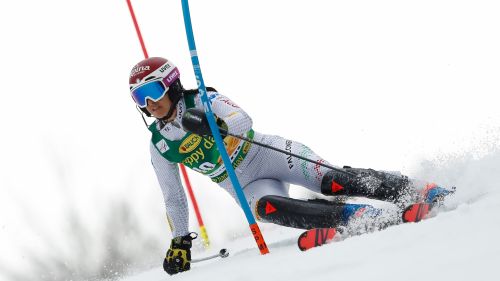 Seven blue slalom players in training at Zinal: decisive selection for Levi and Killington races
