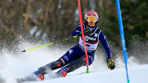 Brignone confirms the "no" to the slalom: Tuesday in Flachau the same blue seen in Zagreb