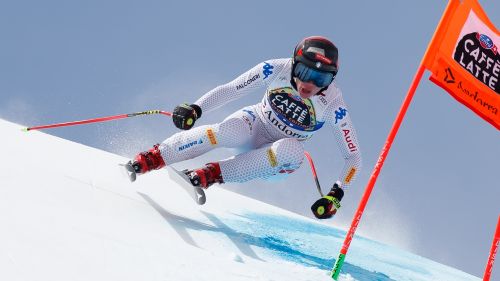 LIVE from Lake Louise for the first test of the women's downhill: delayed start