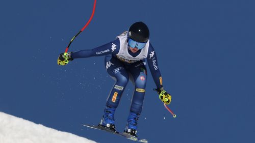 Elena Dolmen's masterpiece in St. Anton! First triumph in the European Cup, the descent is blue