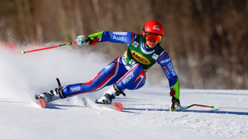 Loevblom sbaglia, Escane si prende il gigante di Mayrhofen che apre la Coppa Europa: 7^