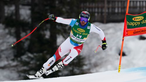 Alarm for Beat Feuz: fracture in the left hand, but the descent leader will be in Bormio