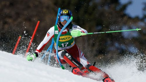 All the anger of Katharina Gallhuber: second crash to the crusader, the season of the Austrian slalom runner is already over