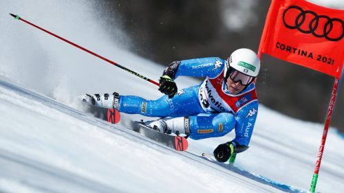 Franzoni & Co. on the track at the Stelvio: blue "C" team engaged in Les Deux Alpes
