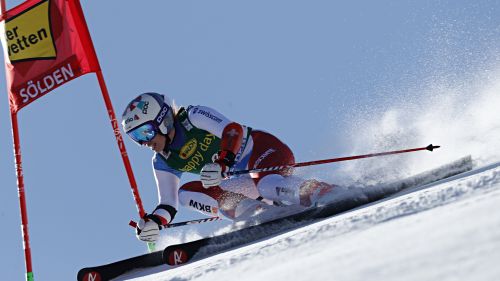 Gisin and Gut-Behrami in Switzerland for Soelden, Holdener will dissolve the reserve only in the next few hours