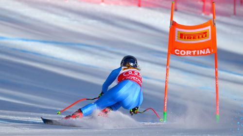 In Cortina the conditions are at the top, at 11.45 a super ... challenge with the blue, Shiffrin, Gut-Behrami ...