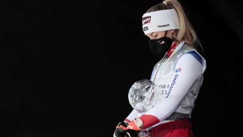Lara's version after the thousand controversies: "I was simply exhausted, I risked getting hurt"