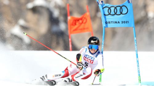 The world giant and an incredible ending: Gut-Behrami pricks Shiffrin for two cents!