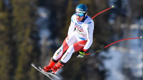 Hintermann returns to success in the Panorama super-g with many Cup big names; nice win for Ploner in Austria