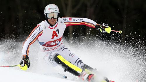 Sebastian Holzmann dominates the 1st round of the European Cup slalom in Jaun: Liberatore 4