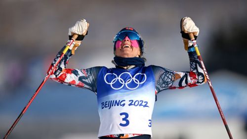 Salto con gli sci: Ursa Bogataj regala la medaglia d'oro alla Slovenia, primo successo in carriera nel momento più importante