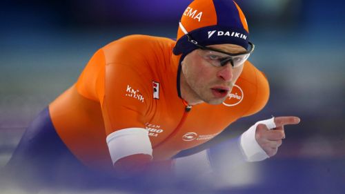 Nils van der Poel vince da favorito i 5000 metri, ottavo Davide Ghiotto