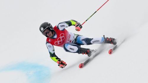 Slovenia presents itself among young people and veterans. Deputy Olympic champion Kranjec: "On the snow at the end of July"