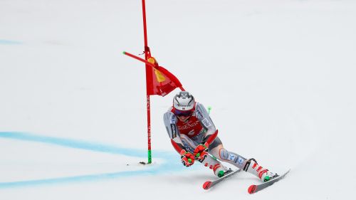 Yuzawa Naeba a first heat on "jelly": Kristoffersen makes the void, badly De Aliprandini