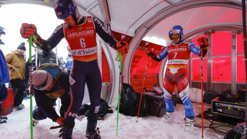 Programma confermato in Val d'Isère, alle 9.30 scatta la stagione degli slalomisti: 5 gli azzurri