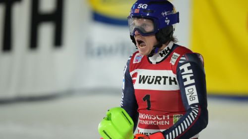 Kristoffersen, master on his Gudiberg: "How nice the first triumph with Van Deer, it's a special evening"