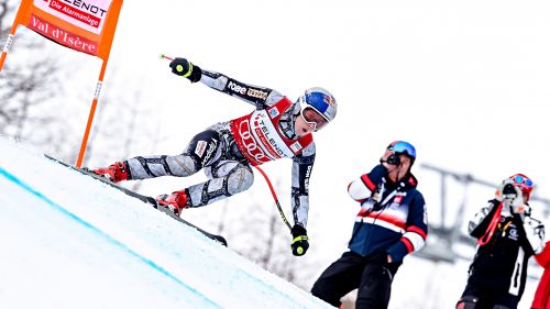 Ester Ledecka rewarded again as sportswoman of the year and increasingly projected towards skiing