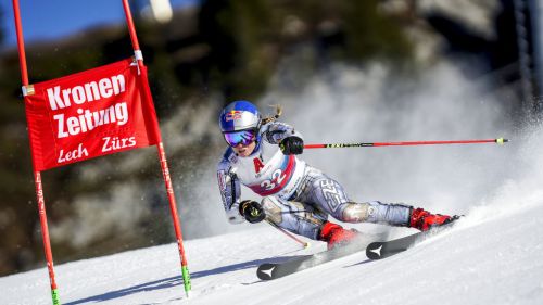From the snow of Sankt Moritz to that of Cortina: Ester Ledecka has chosen the snowboard opening