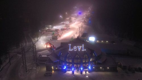 Fog on the "Black" for Levi's women's slalom, but it runs: follow the 1st round LIVE with us from 10.15 am
