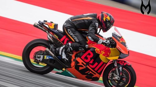 An entire day on the track for Marcel Hirscher, but riding KTM: "Driving a MotoGP was my dream"