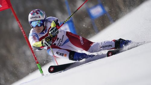 Marco Odermatt works to imitate Kilde: a year running smoothly can tell us a lot about his chances