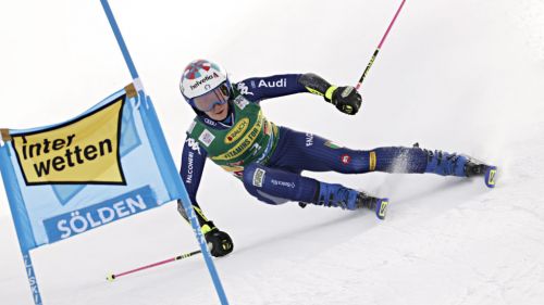 Everyone on the Rettenbach for two days of "tasting": blues satisfied, while slalomists and downhill skiers are getting ready i