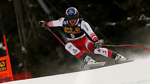 LIVE from Bormio, at 11.30 am you "dance" on the Stelvio for the downhill run. Paris goes for history