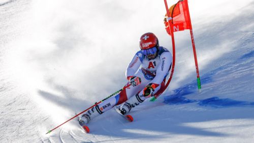 Odermatt and Meillard points of Switzerland for Val d''Isère: 9 men slalom with Zenhaeusern at the debut