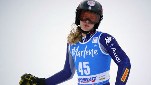 The blue slalomists set off towards the north: four days of work in the Landgraaf skidome